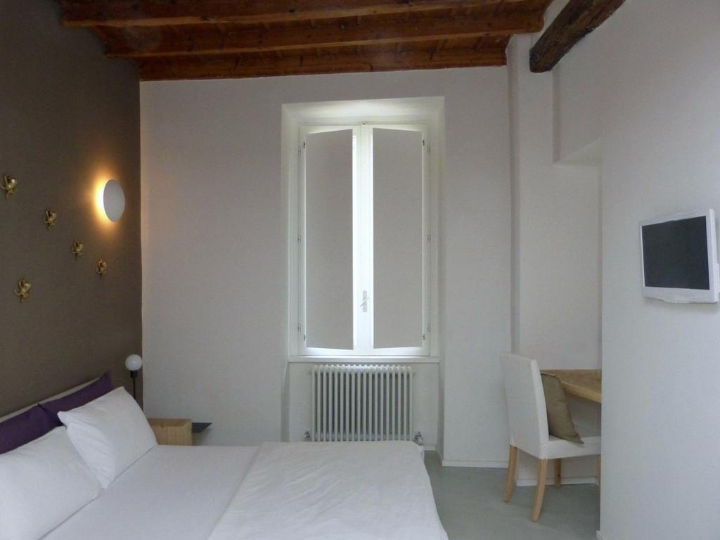 Fontana Rooms Lake Como Δωμάτιο φωτογραφία